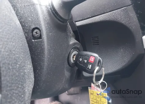 2014 Toyota Corolla Le z USA, uszkodzony, nr VIN 2T1BURHE1EC194021